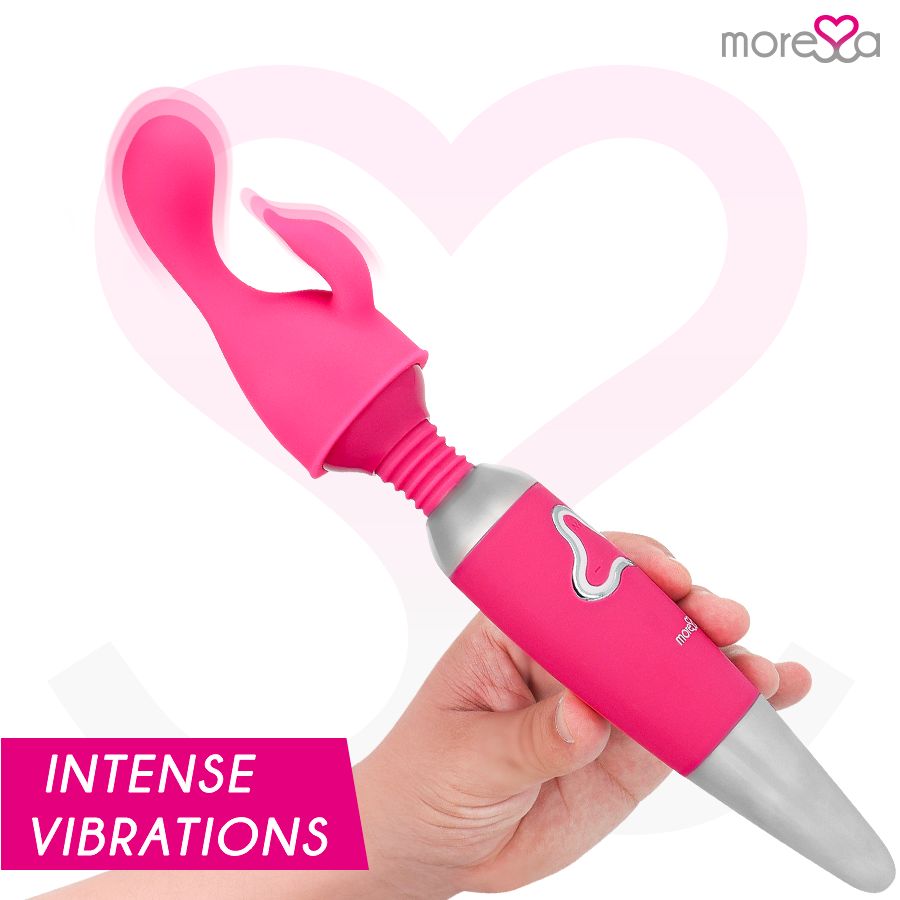 Pinkfarbener Vibrator in einer Hand gehalten. Silberne Akzente. Marke: Moressa. Text: Intense Vibrations.