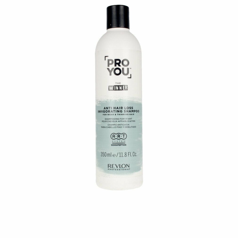Weiße Flasche mit schwarzem Deckel. Aufschrift: PRO YOU, THE WINNER, Anti-Haarausfall Shampoo. Revlon Professional.