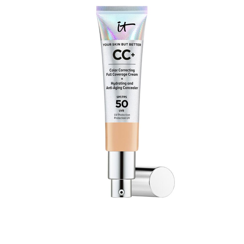 Tube IT Cosmetics CC+ Foundation SPF 50, Medium Tan. Silberne Tube mit Pumpe. Text: Your Skin But Better, CC+, SPF 50.