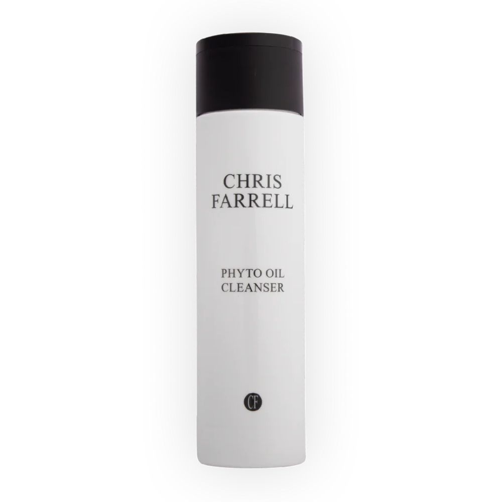 Weißes, zylindrisches Fläschchen mit schwarzem Deckel. Aufschrift: CHRIS FARRELL, PHYTO OIL CLEANSER. Kleines Logo unten.