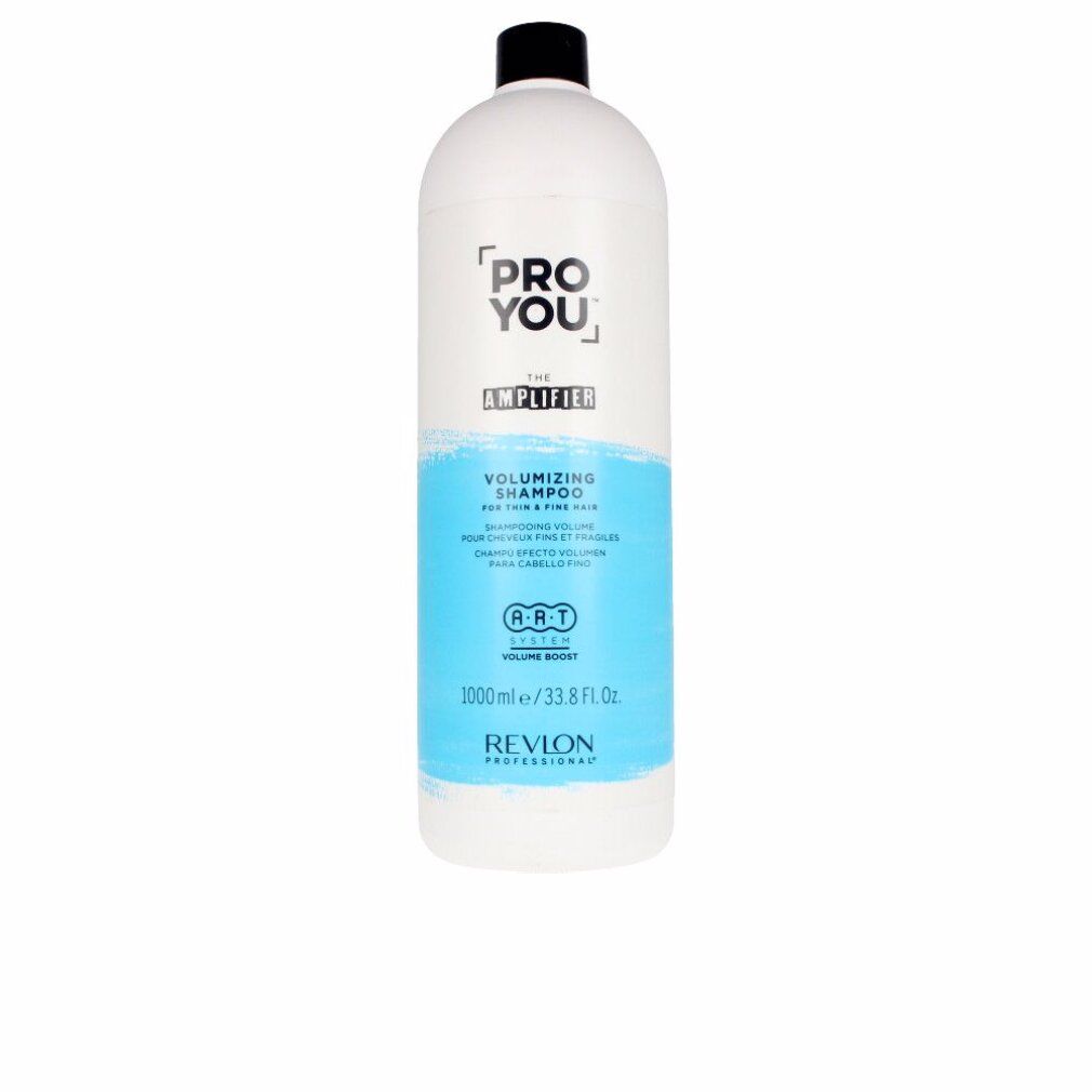 Weiße Flasche mit schwarzem Deckel. Aufschrift: Pro You The Amplifier Volumizing Shampoo. Blaue und weiße Etiketten. Revlon Professional.