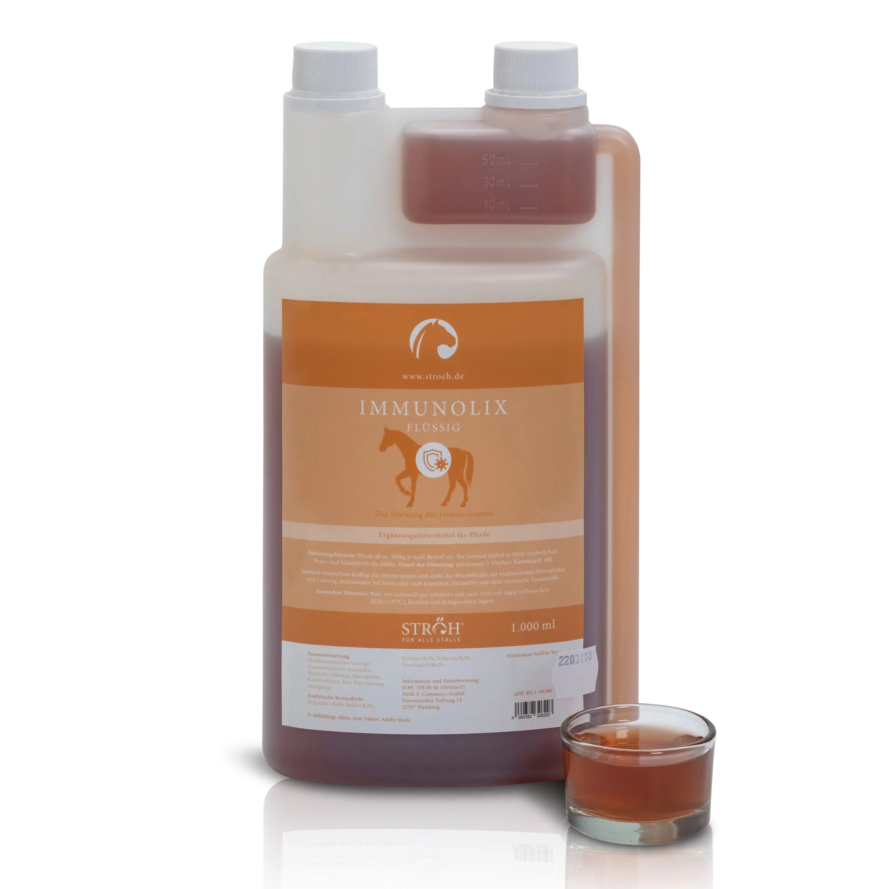 Flüssiges Ergänzungsfuttermittel in einer Flasche mit Dosierbecher. Etikett mit Produktname und Logo.