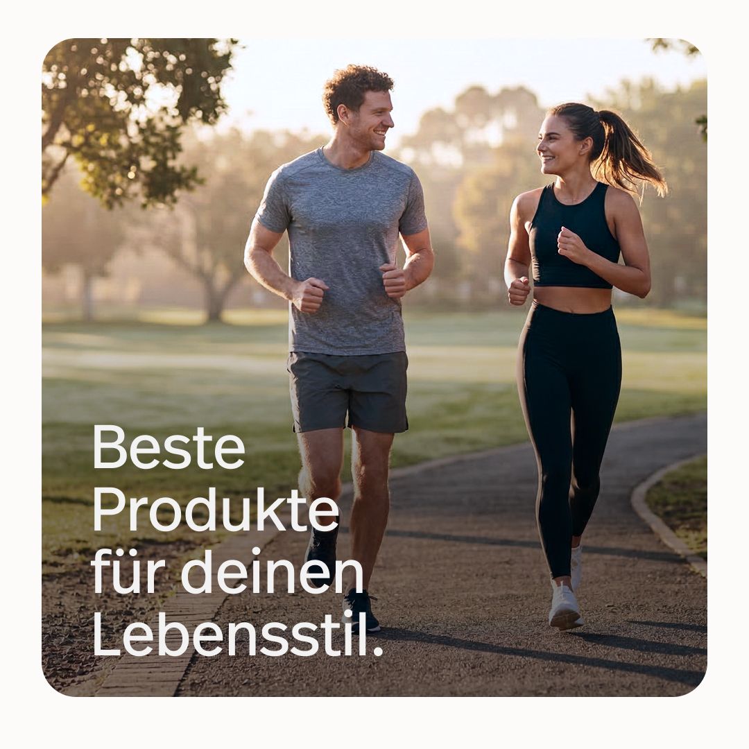 Lächelndes Paar beim Joggen im Park. Text: Beste Produkte für deinen Lebensstil.