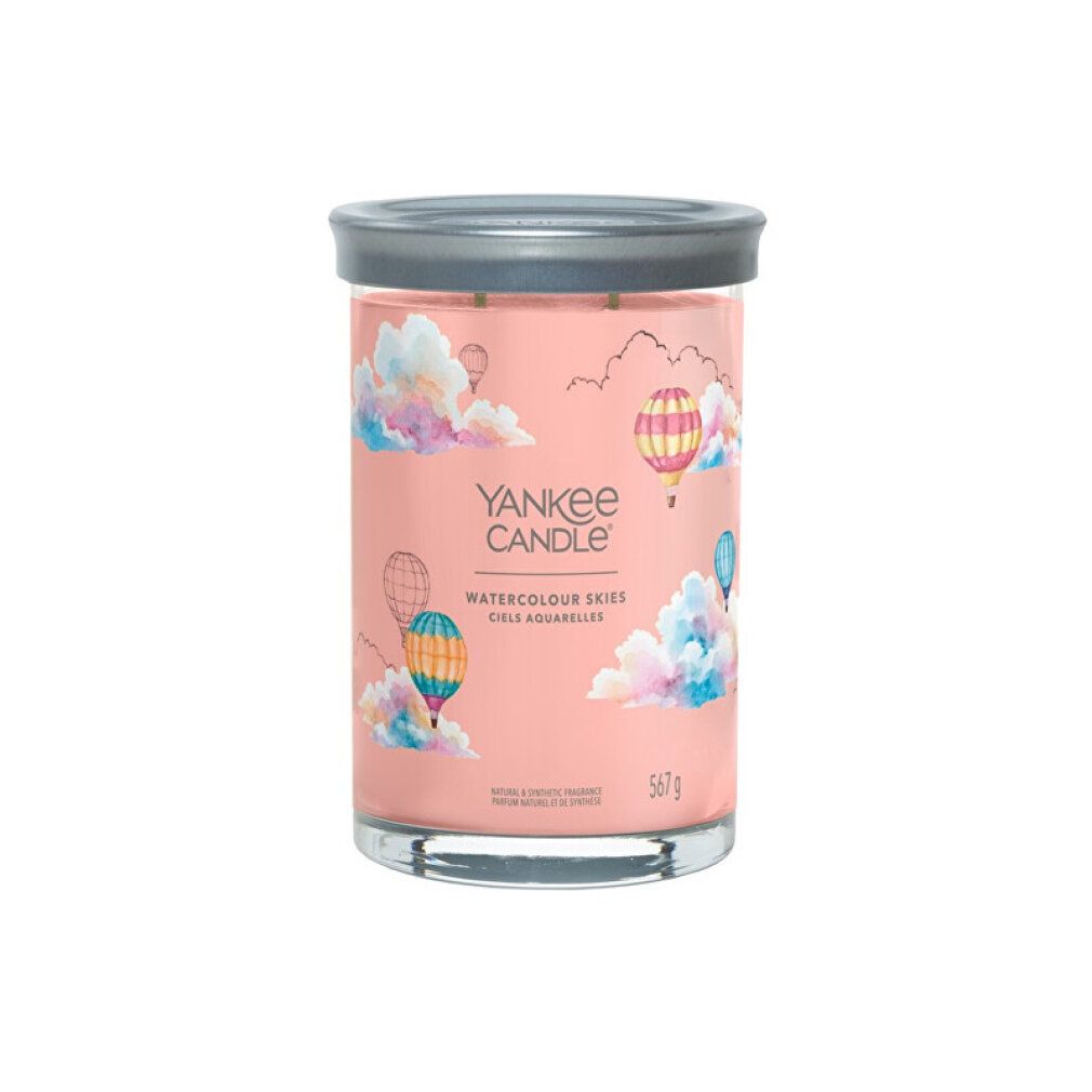 Großer Yankee Candle-Becher mit rosa Etikett, Wolken- und Heißluftballon-Motiv. Silberfarbener Deckel. Text: Watercolour Skies, 567g.