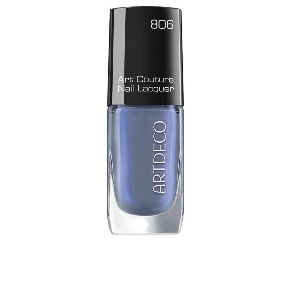 Artdeco Art Couture Nail Lacquer, Farbnummer 806, in einem rechteckigen Glasfläschchen mit schwarzem Deckel.