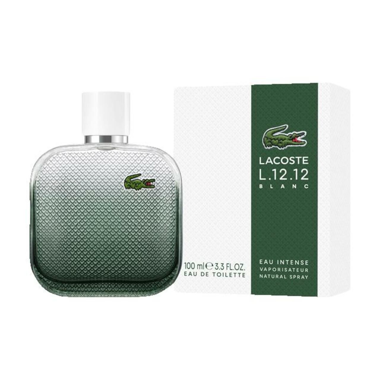 Flakon und Verpackung. Flakon quadratisch, weißer Verschluss, grünes Krokodil-Logo. Verpackung weiß, grüner Streifen, Logo und Produktname. Lacoste L.12.12 Blanc.
