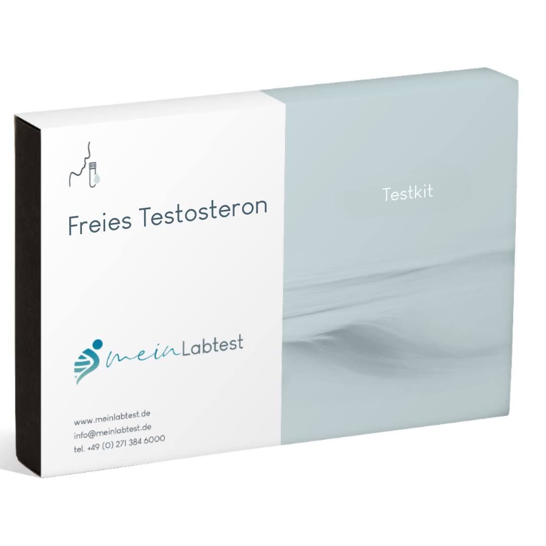 Weiß-blaue Verpackung mit "Freies Testosteron" und "Testkit" Schriftzug. Logo von meinlabtest.de. Enthält Kontaktinformationen.
