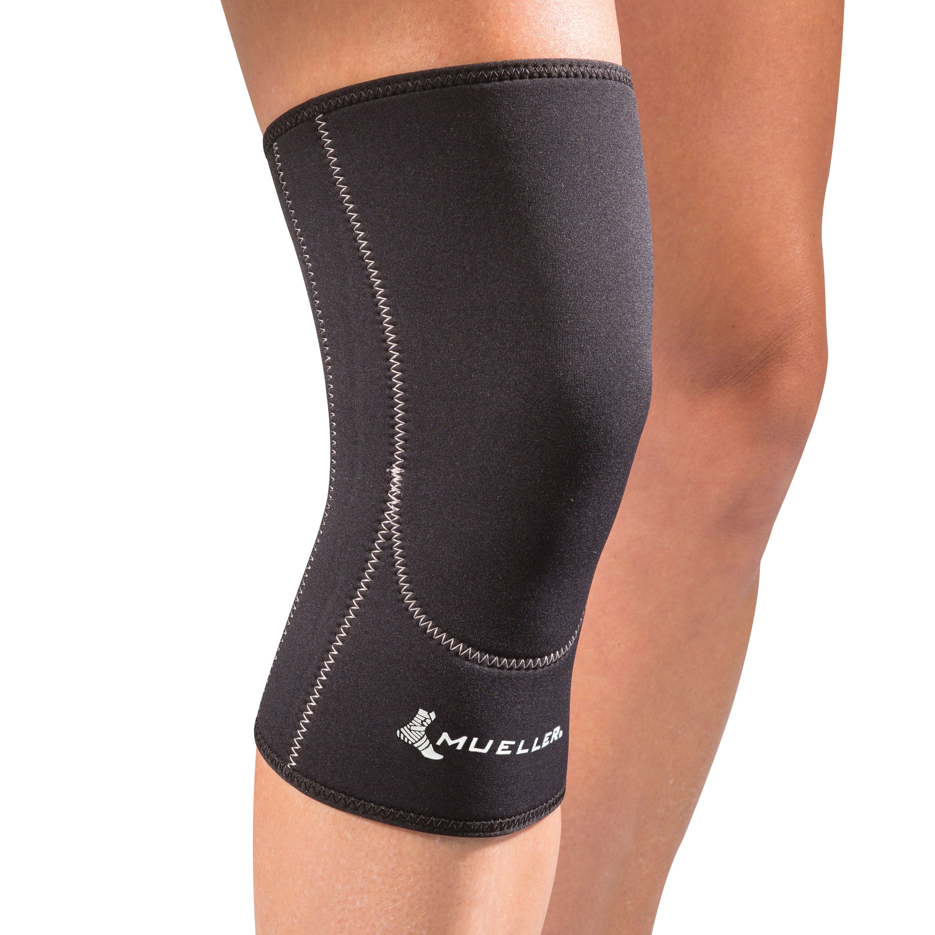 Mueller Closed Patella Knee Sleeve