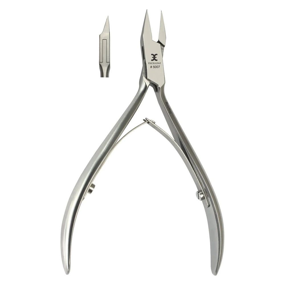 Nagelzange aus Metall, mit separater Spitze. Silberfarben, mit Logo und Schriftzug. Eckennagelzange.