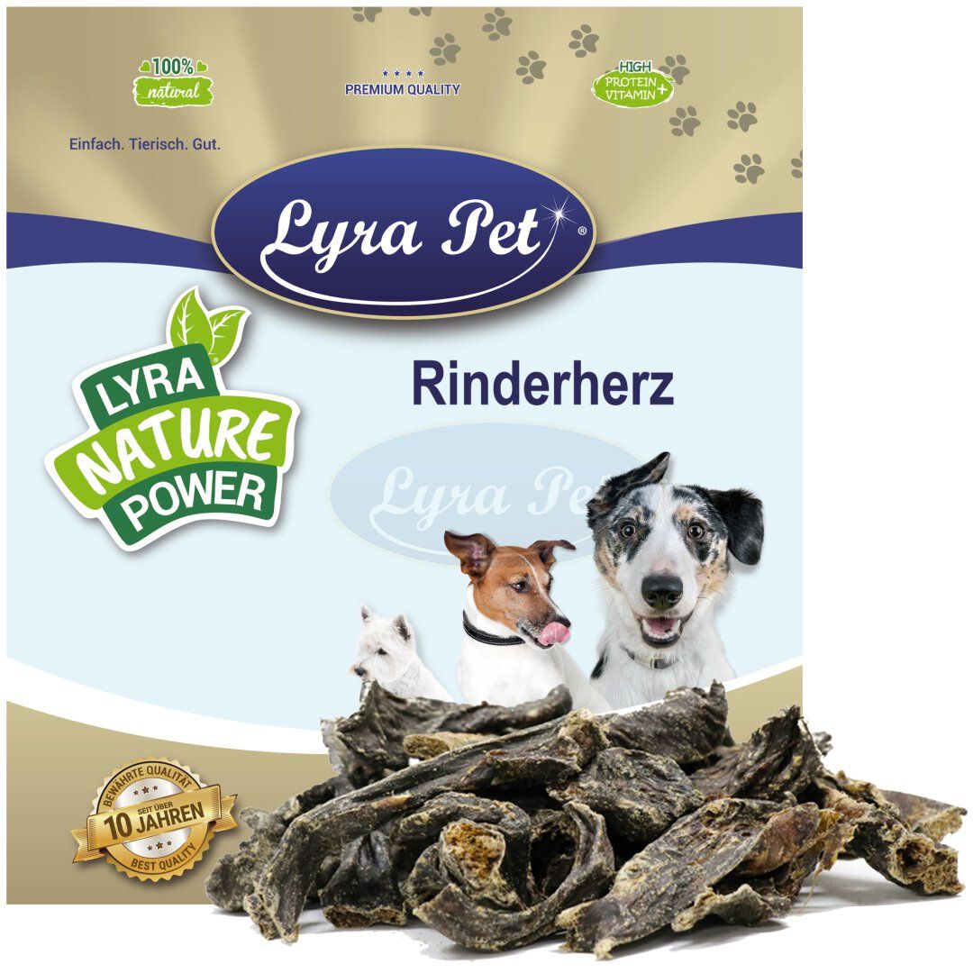 Beutel mit Lyra Pet Rinderherz. Produktname und Hunde abgebildet. Grün-weißes Logo mit Aufschrift 'Lyra Nature Power'.