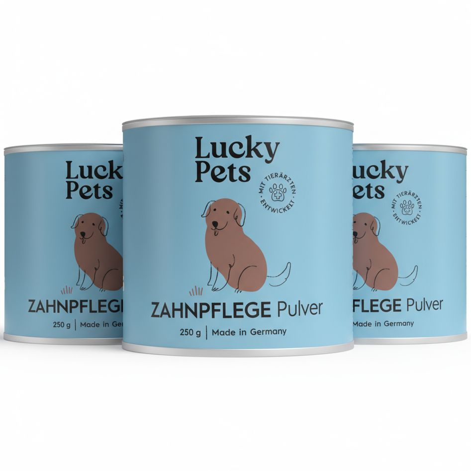 Drei Dosen Lucky Pets Zahnpflegepulver. Hellblaue Dosen mit braunem Hund und Produktbezeichnung. 250g, Made in Germany.