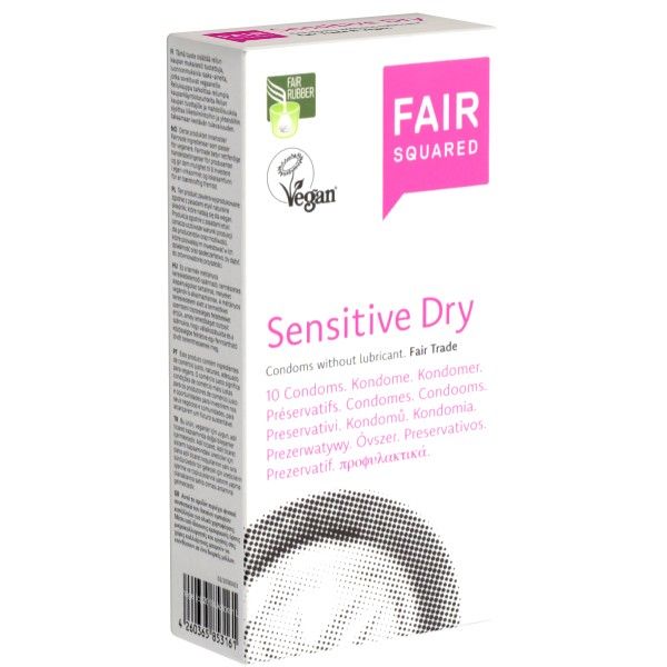 Verpackung von Fair Squared Sensitive Dry Kondomen. Logo: Fair Rubber, Vegan. Text: 10 Kondome, ohne Gleitmittel.