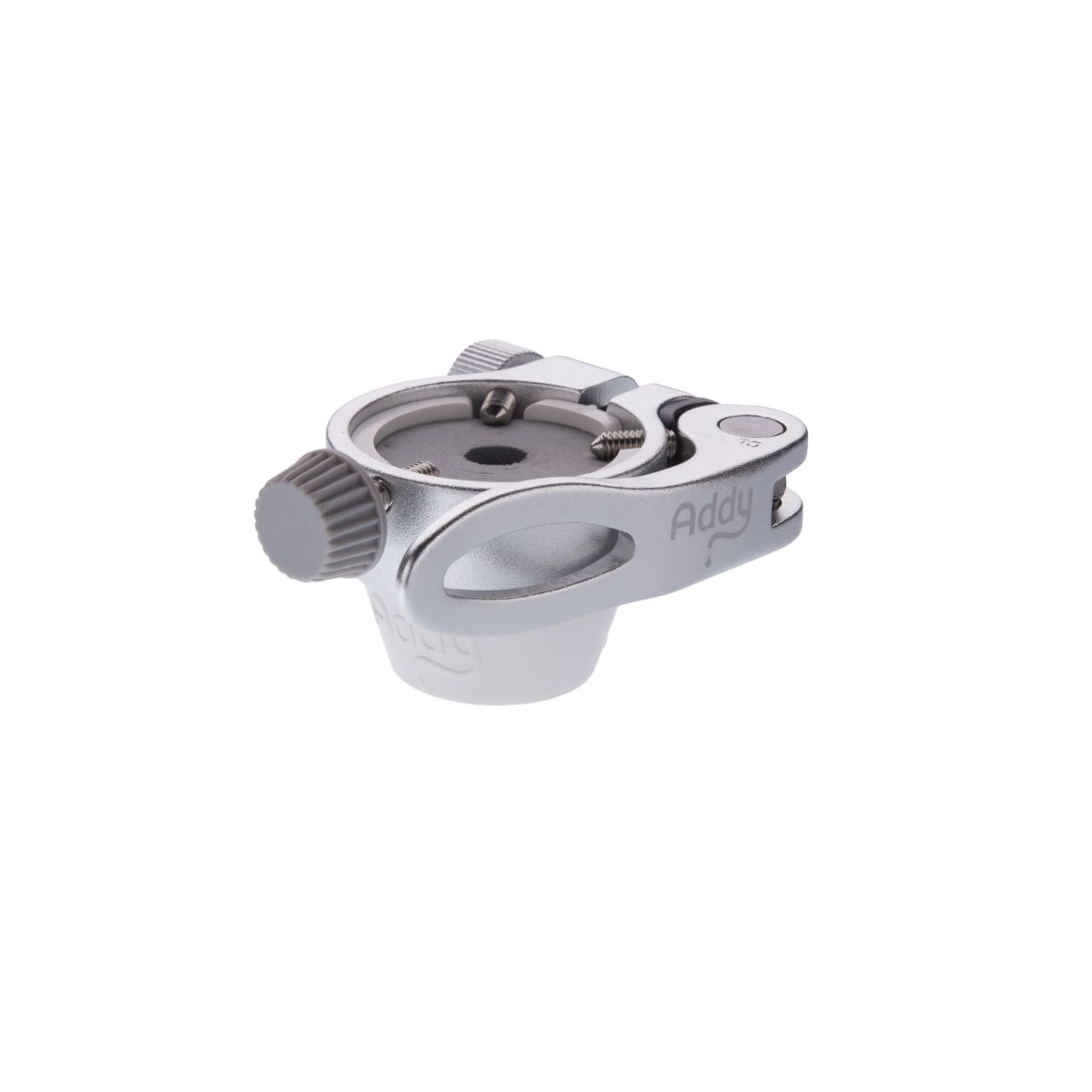 Adattatore metallico per doccetta bidet portatile. Argento, con manopola e supporto. Marchio 'Addy'.