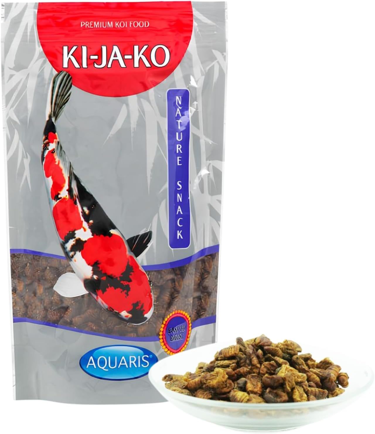 Verpackung mit KI-JA-KO Koifischfutter Nature Snack. Ein Koi-Karpfen-Illustration. Eine Schale mit Futter daneben.