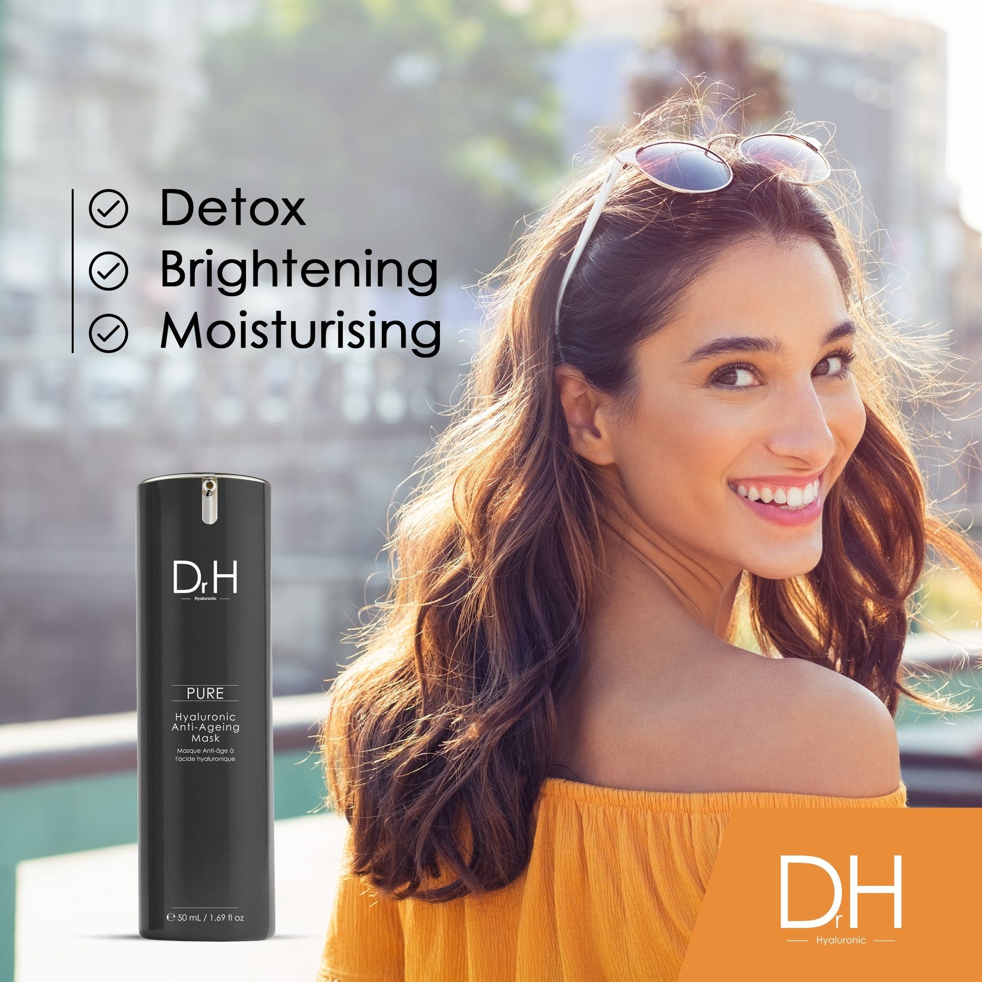 Frau mit Flasche. Aufschrift: Dr. H, Pure Hyaluronic Anti-Ageing Mask. Text: Detox, Brightening, Moisturising.