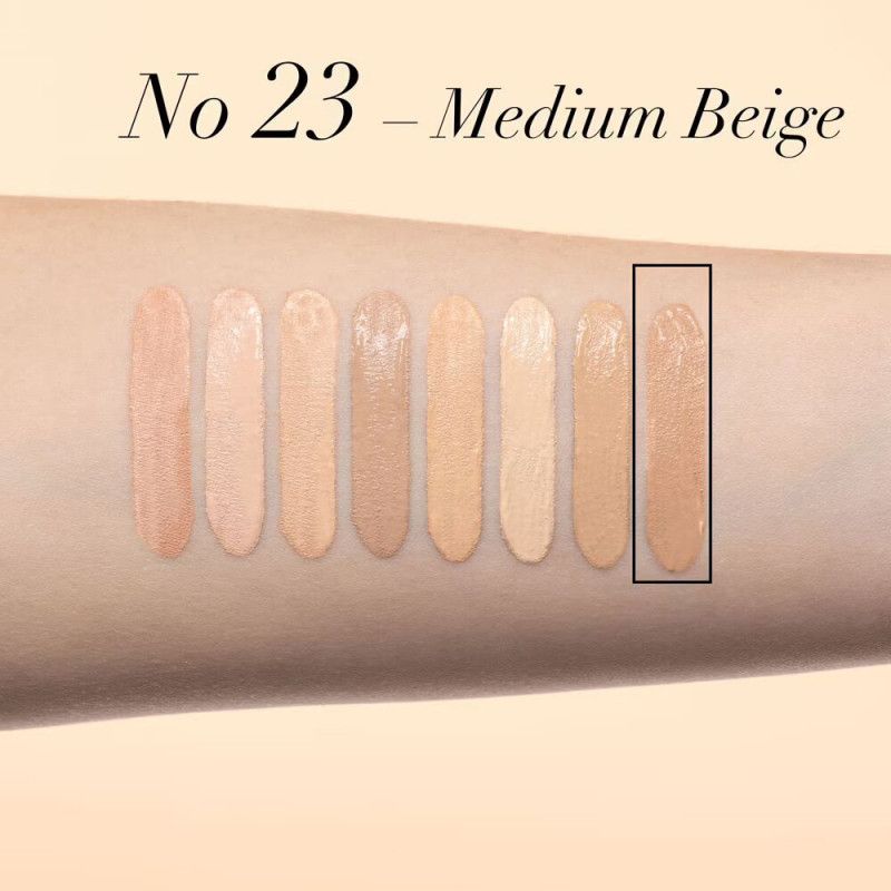 Hauttöne auf einem Arm aufgetragen, Nr. 23 Medium Beige hervorgehoben.