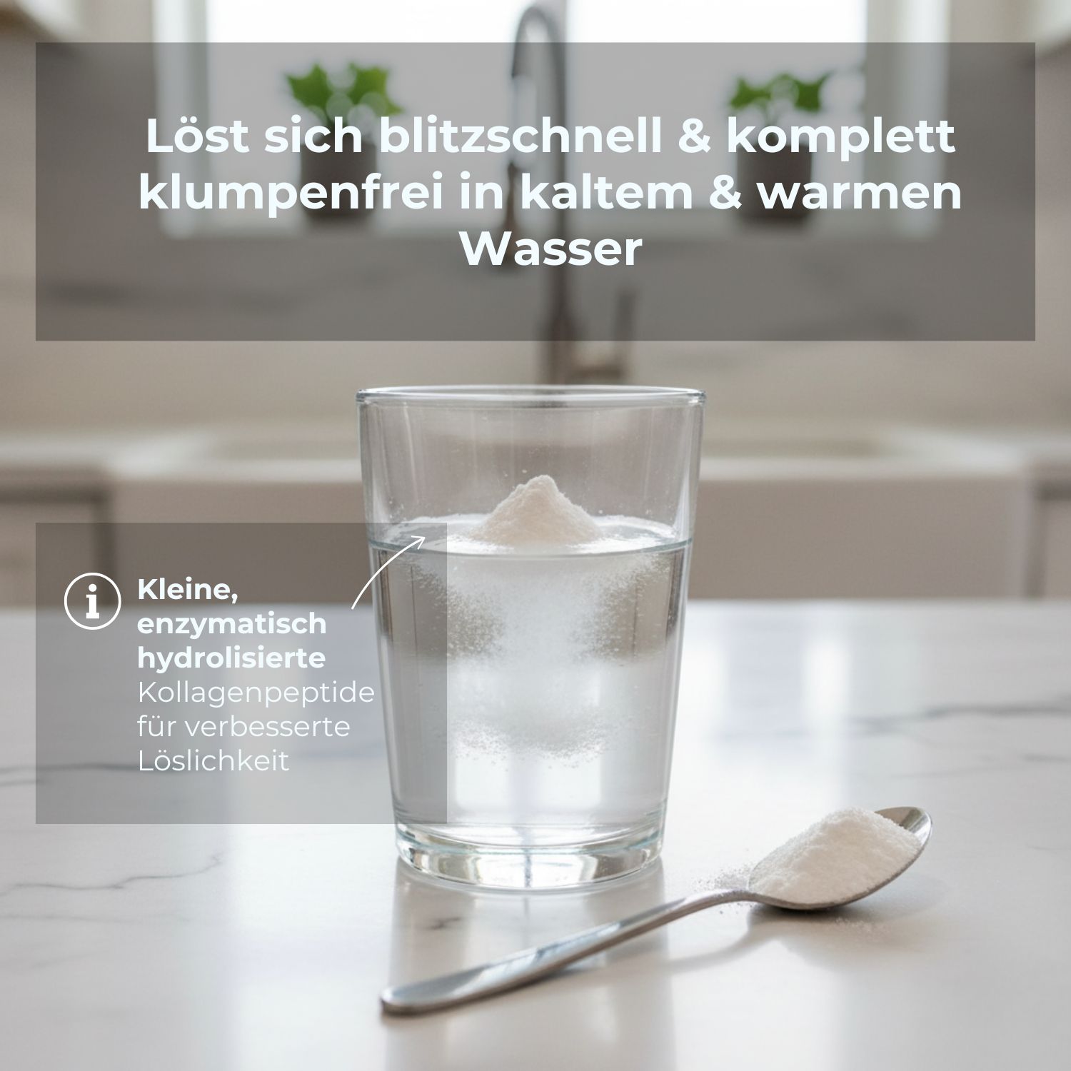Glas mit Wasser und Pulver. Löffel mit Pulver daneben. Text: Löst sich schnell & klumpenfrei. Kleine, enzymatisch hydrolisierte Kollagenpeptide.
