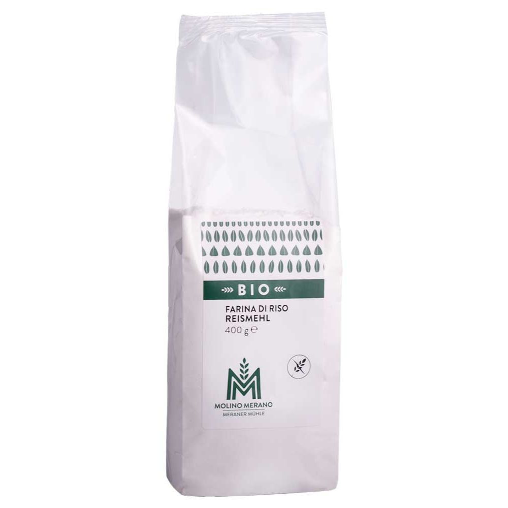 Weißer Beutel mit Aufdruck. Aufschrift: BIO, Farina di Riso Reismehl, 400 g. Logo von Molino Merano.