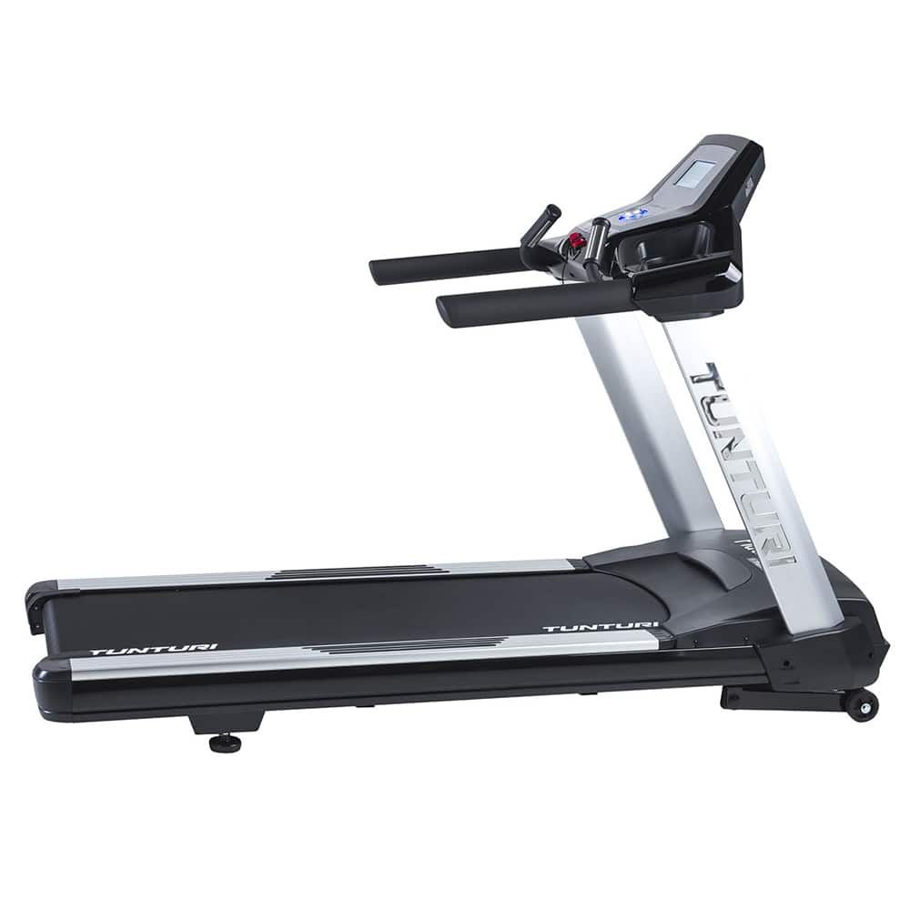 Laufband mit silbernen Stützen und schwarzer Lauffläche. Konsole mit Display und Bedienelementen. Tunturi-Logo sichtbar.