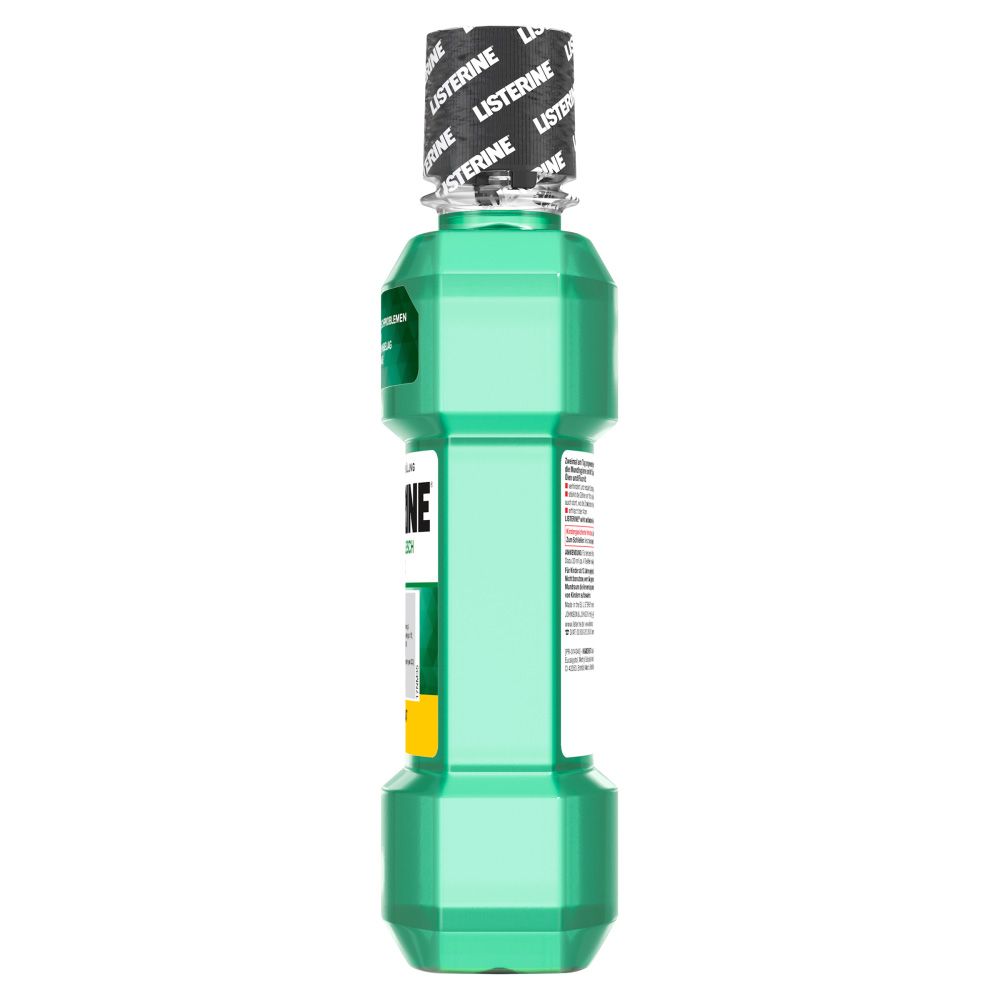 Grüne Listerine-Flasche, Seitenansicht. Schwarzer Deckel. Etikett mit Text. Flaschenform mit abgerundeten Ecken.