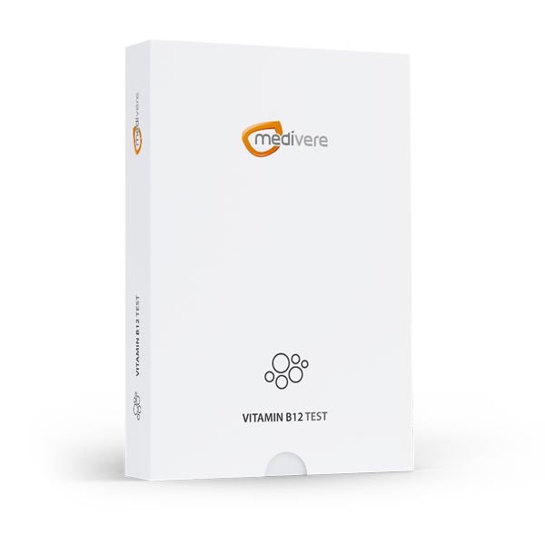 Weiße Verpackung mit Logo und Schriftzug "Vitamin B12 Test". Marke: medivere. Produktverpackung, Frontansicht.