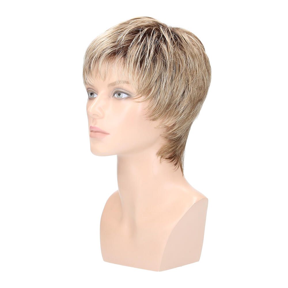 Perücke Charly von trendhair, blondiertes Kunsthaar, auf einem Schaufensterkopf. Seitenansicht.