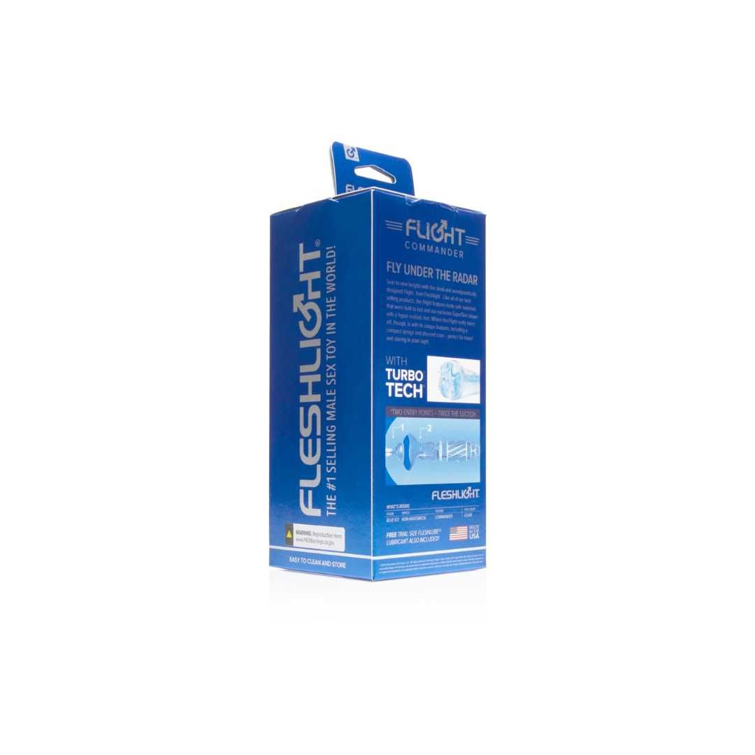 Blaue Produktverpackung mit Produktabbildung. Schriftzug: „FLESHLIGHT“ und „FLIGHT COMMANDER“.