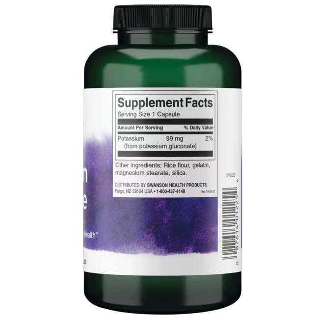 Rückseite der grünen Flasche. Etikett mit Nährwertangaben. Enthält 99 mg Kalium. Weitere Inhaltsstoffe sind aufgeführt.