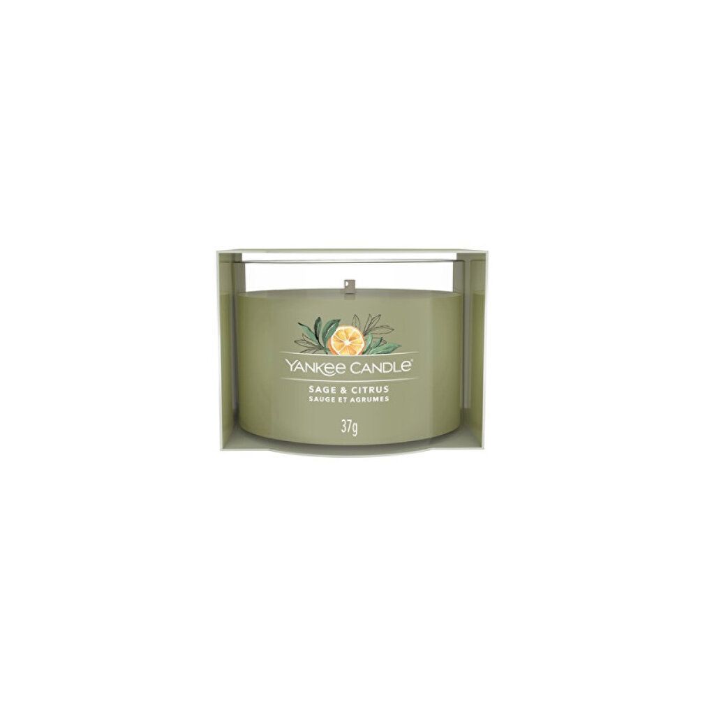 Yankee Candle Duftkerze in Salbei & Zitrus, 37g, in grüner Verpackung.
