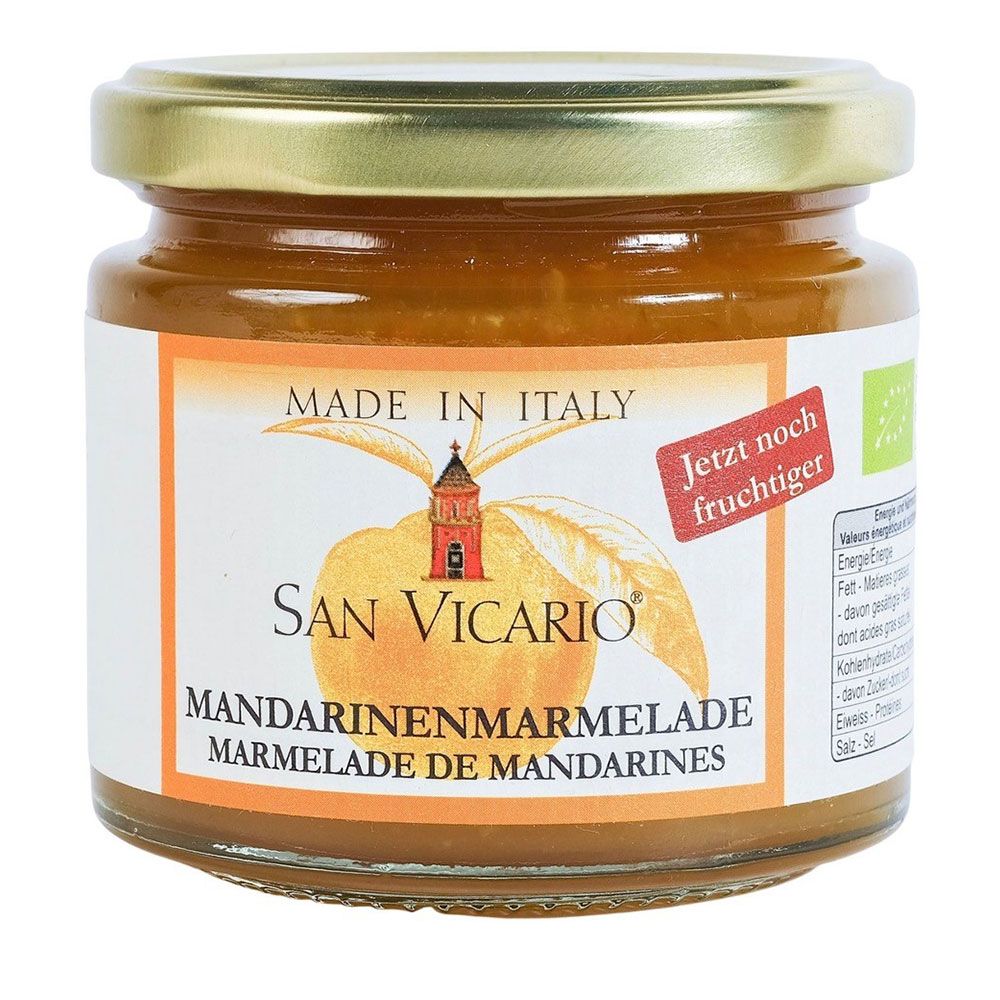 Glas mit Mandarinenmarmelade. Etikett mit "San Vicario", "Mandarinenmarmelade" und "Made in Italy". Bio-Siegel.
