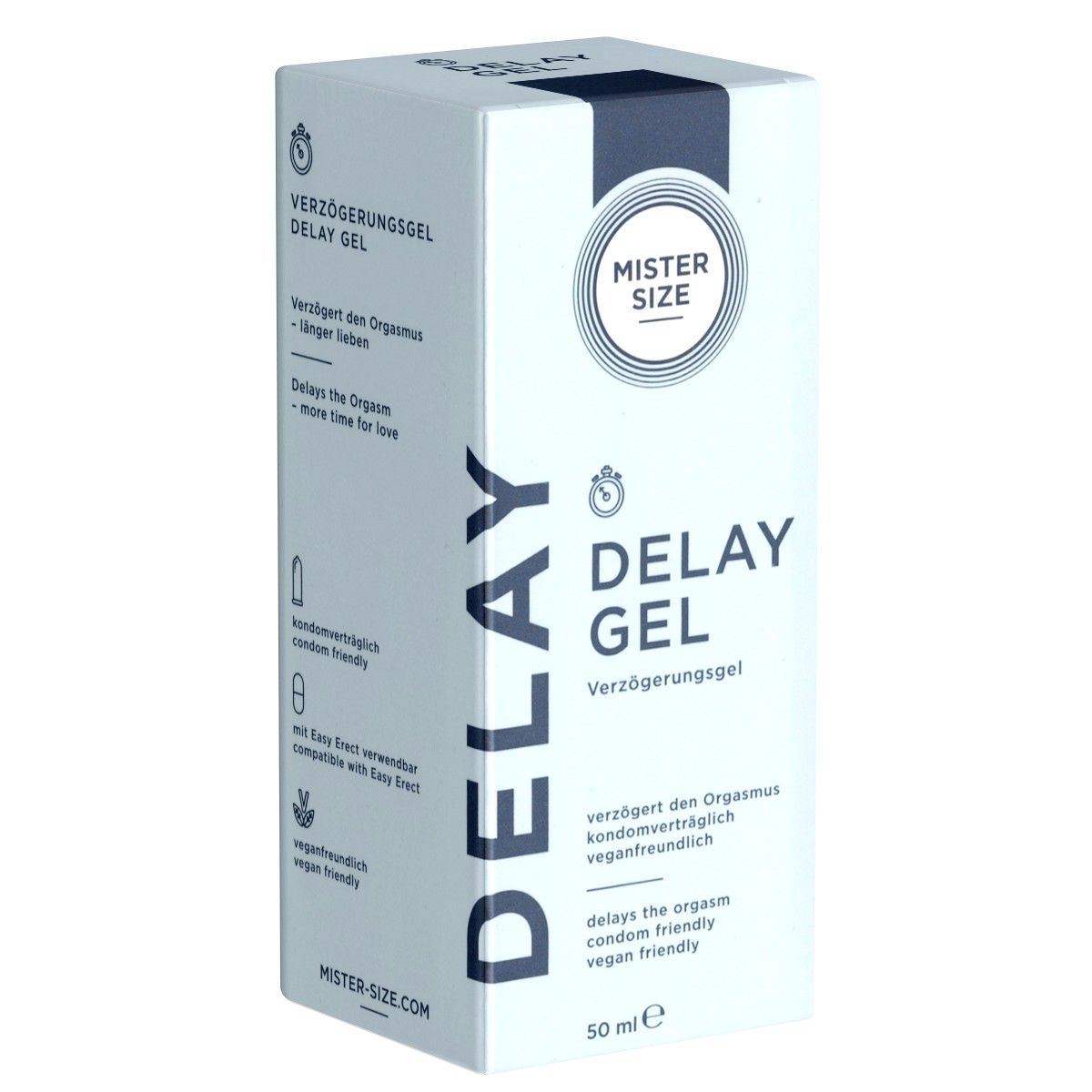 Weißer Karton mit blauer Schrift. Aufschrift: DELAY GEL, Mister Size. Enthält Informationen zu Inhaltsstoffen und Eigenschaften. 50 ml.