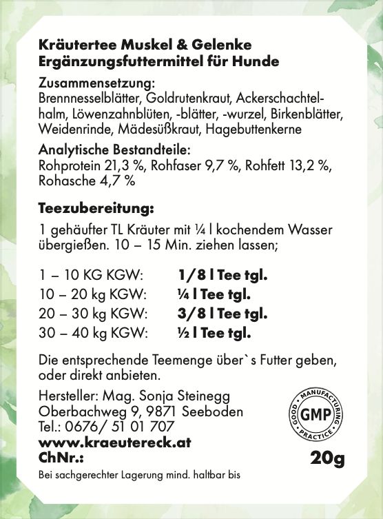 Text auf grünem Hintergrund. Kräutertee Muskel & Gelenke Ergänzungsfuttermittel für Hunde. Inhaltsstoffe, Analyse, Zubereitung.