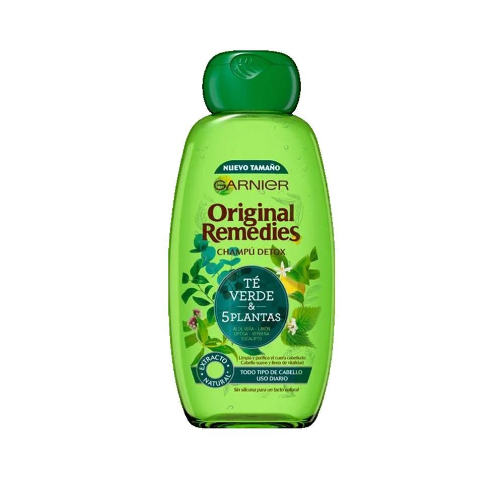 Grüne Shampoo-Flasche mit grünem Deckel. Aufschrift: Garnier Original Remedies Champú Detox. Enthält Tee Verde & 5 plantas.