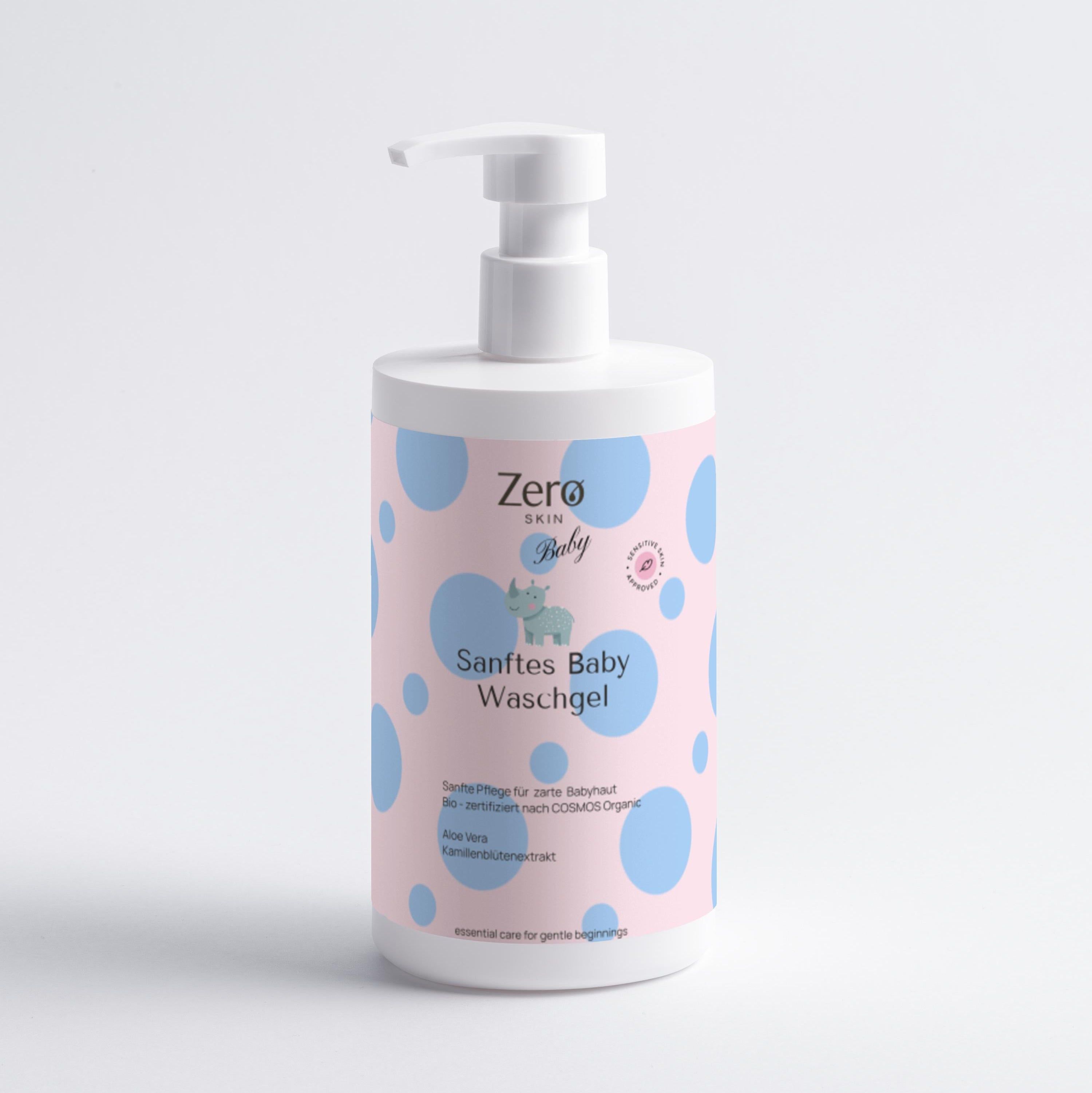 Waschgel-Flasche. Weiße Flasche mit rosa Etikett und blauen Punkten. Aufschrift: Sanftes Baby Waschgel.