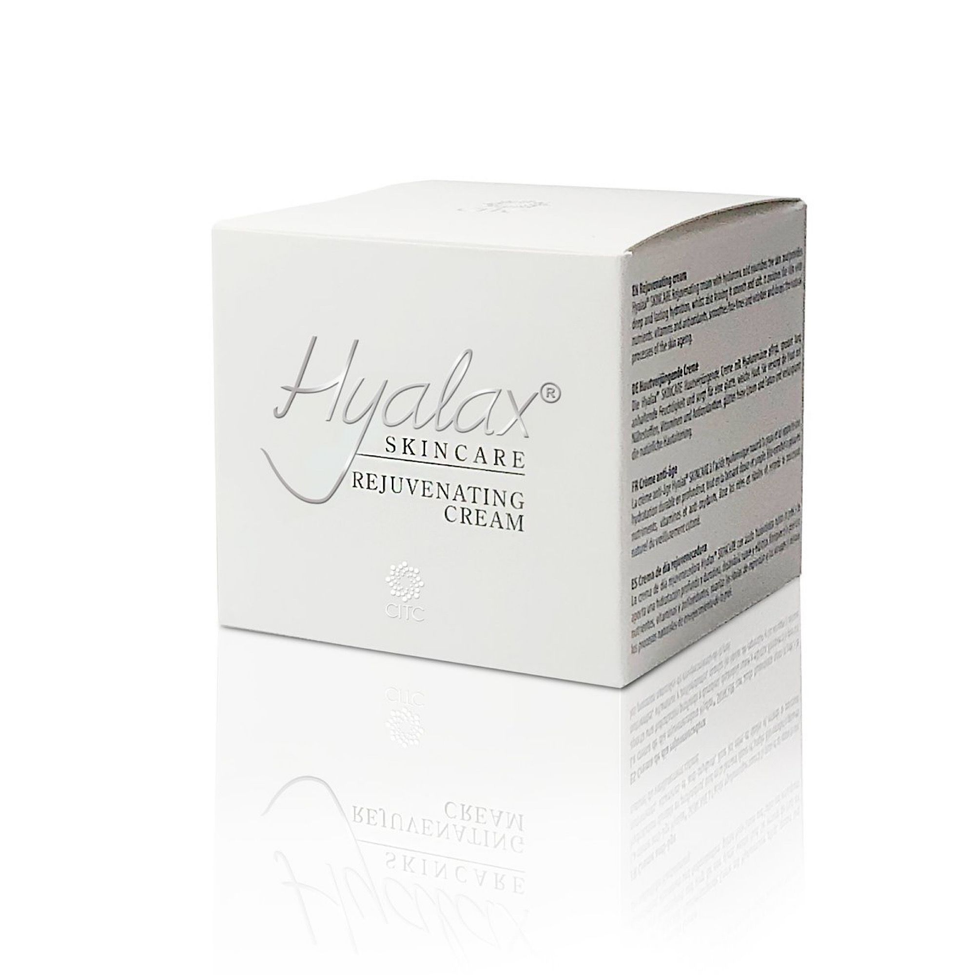Weiße Verpackung mit dem Produktnamen Hyalax Skincare Rejuvenating Cream. Text in Silber. Reflektion auf weißem Untergrund.