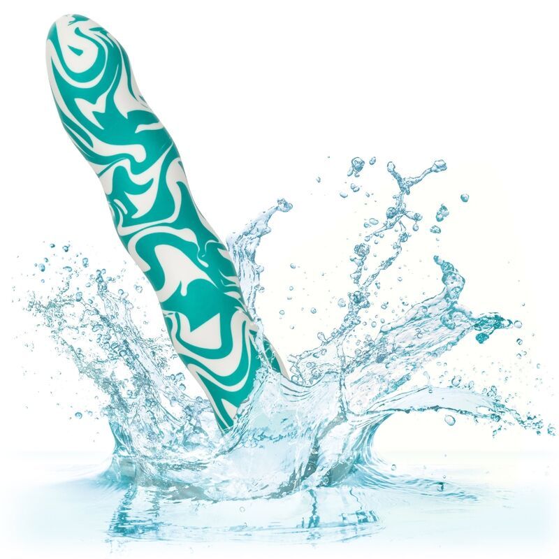 Vibrator mit Wellenmuster in Wasser. Türkis-weißes Design. Wasser spritzt auf. Produkt im Wasser.