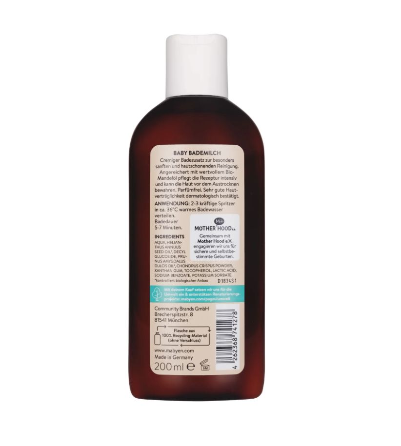 Rückseite einer Flasche Baby Bademilch. Text: Inhaltsstoffe, Anwendung, Herstellerinformationen. Siegel: 100% recyceltes Material, vegan.
