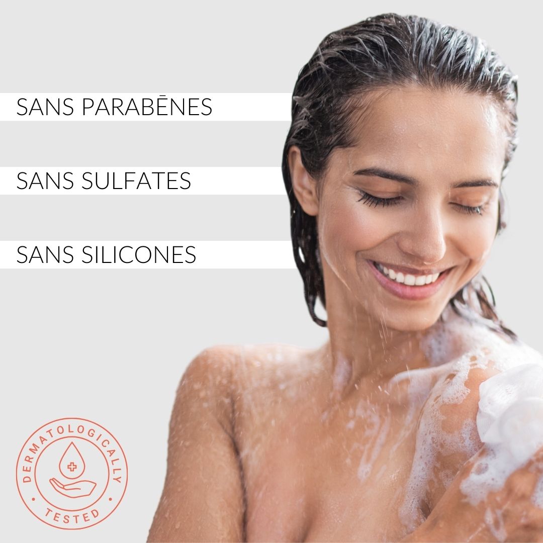 Femme sous la douche. Texte: Sans parabènes, sulfates, silicones. Testé dermatologiquement.