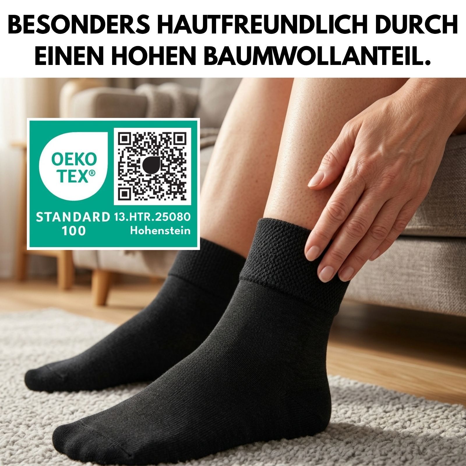 Nahaufnahme der Füße mit schwarzen Quarter Socken. OEKO-TEX Zertifizierung.