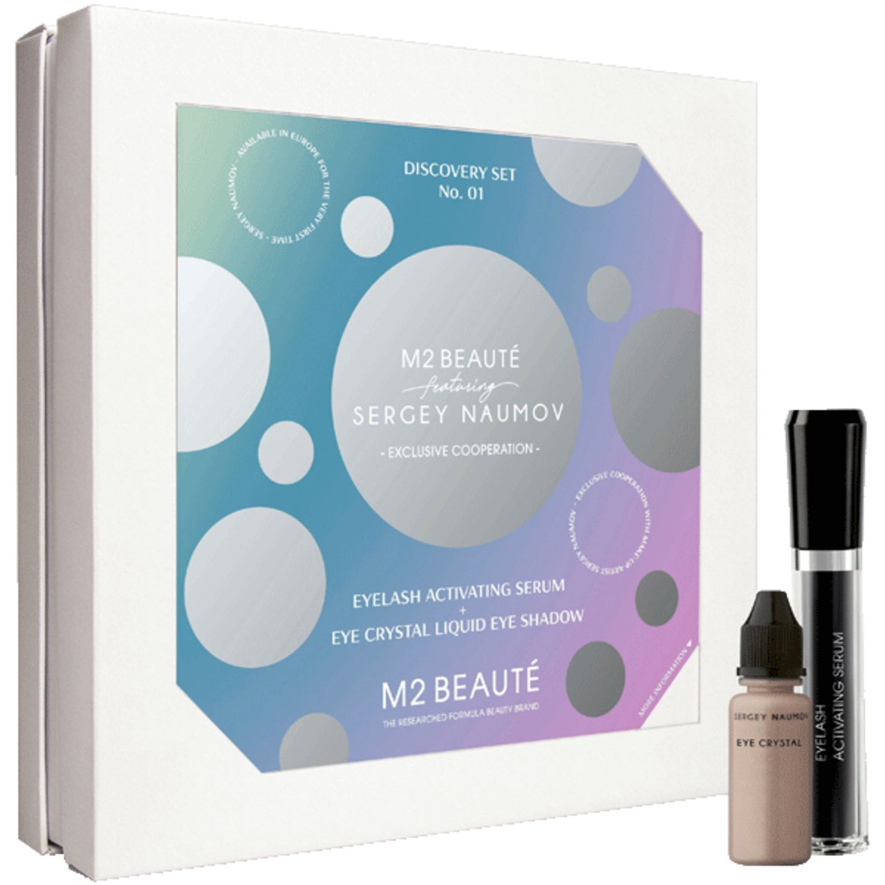 Geschenkset von M2Beauté. Enthält Eyelash Activating Serum und Eye Crystal Liquid Eye Shadow. Weiße Verpackung mit Produktlogos.