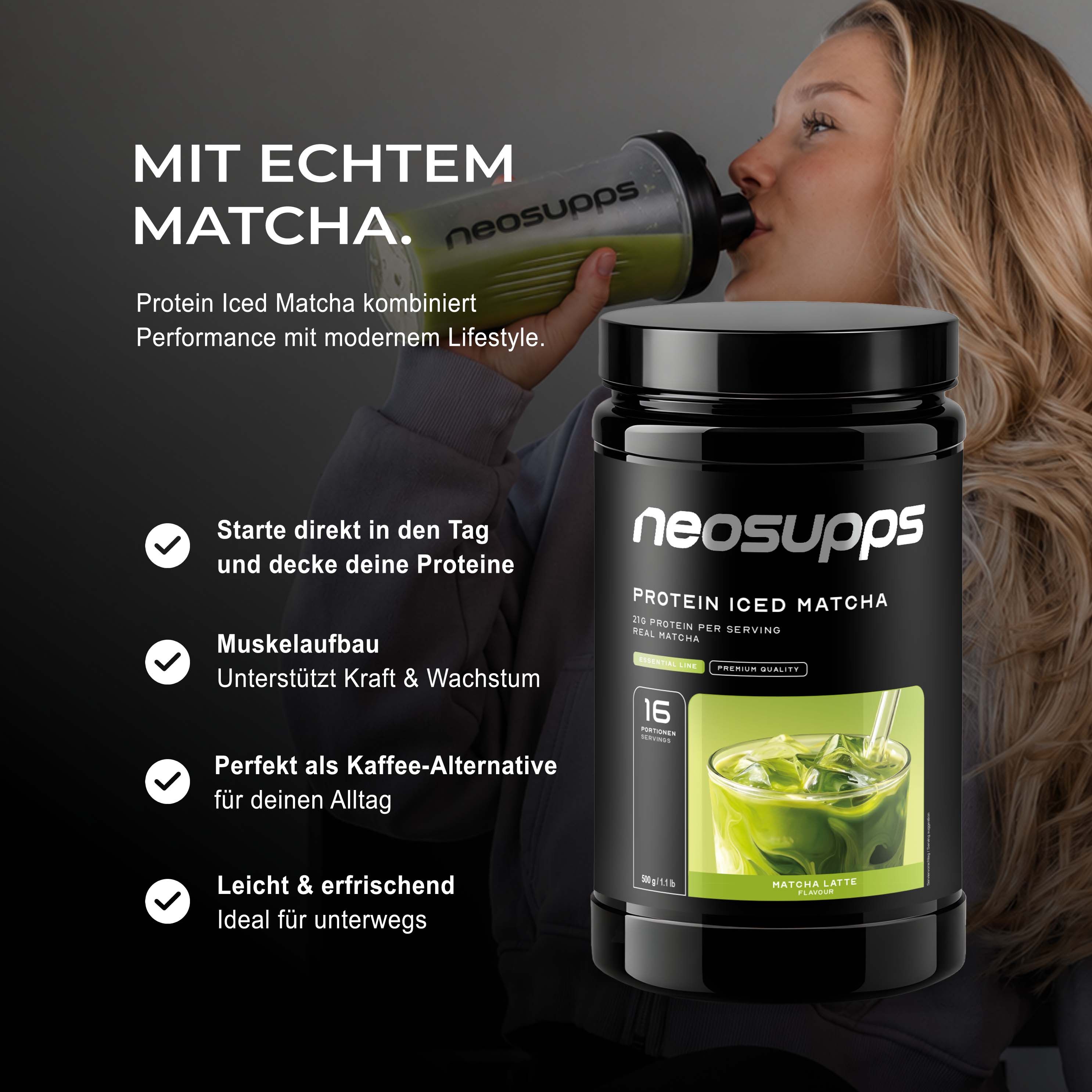 Frau trinkt aus Neosupps Shaker neben Protein Iced Matcha Dose.