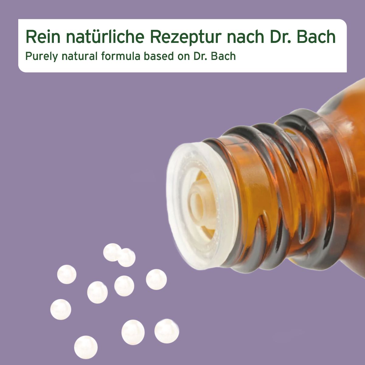 Braune Glasflasche, Globuli werden herausgeschüttet. Text: Rein natürliche Rezeptur nach Dr. Bach. Weiße Globuli.