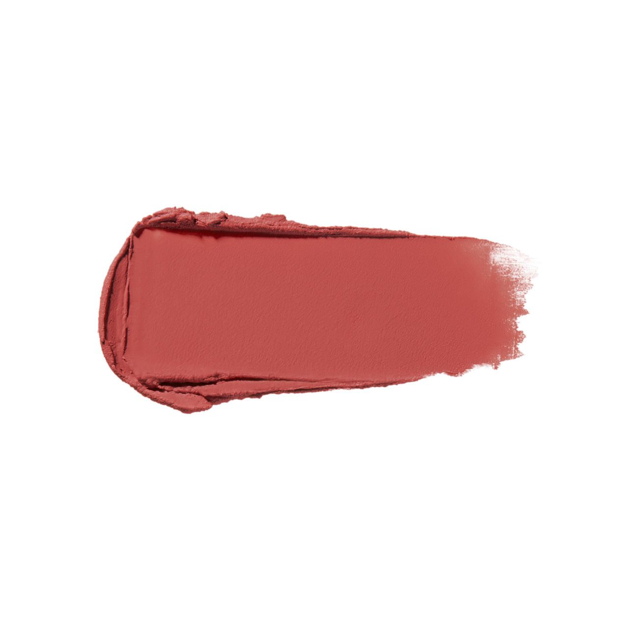 Abstrich eines rosafarbenen Lippenstifts. Die Textur ist matt und deckend.