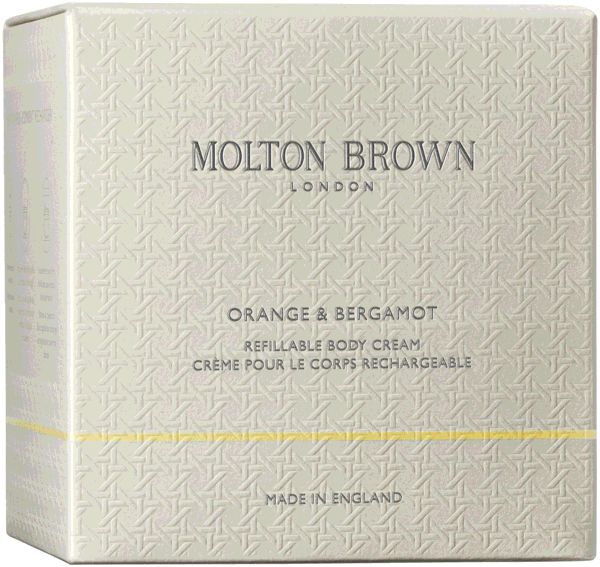 Beige Verpackung mit Prägemuster. Aufschrift: Molton Brown London, Orange & Bergamot, Refillable Body Cream, Crème pour le corps rechargeable.