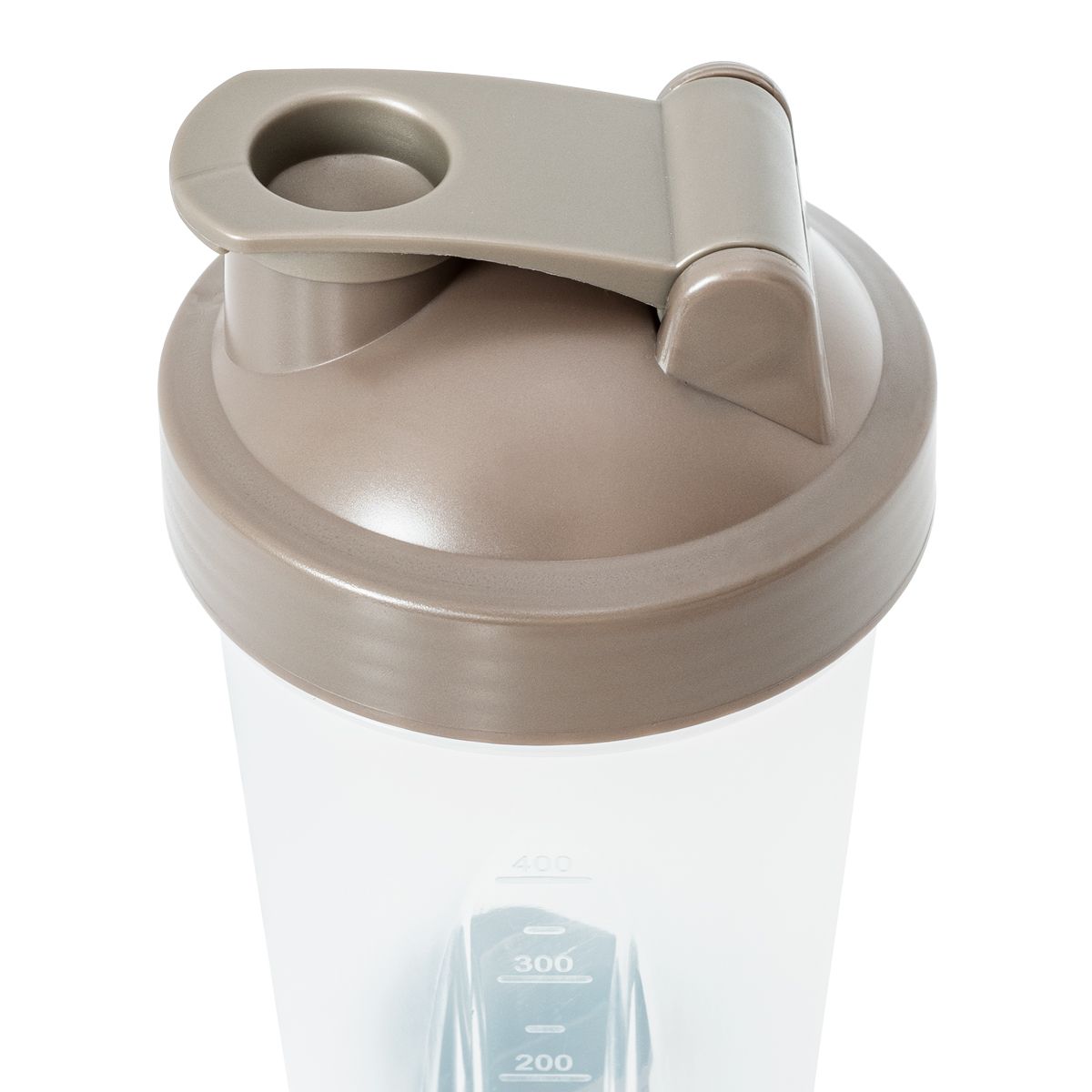Shaker-Deckel, Nahaufnahme. Grauer Deckel mit Klappverschluss. Skala am Becher.