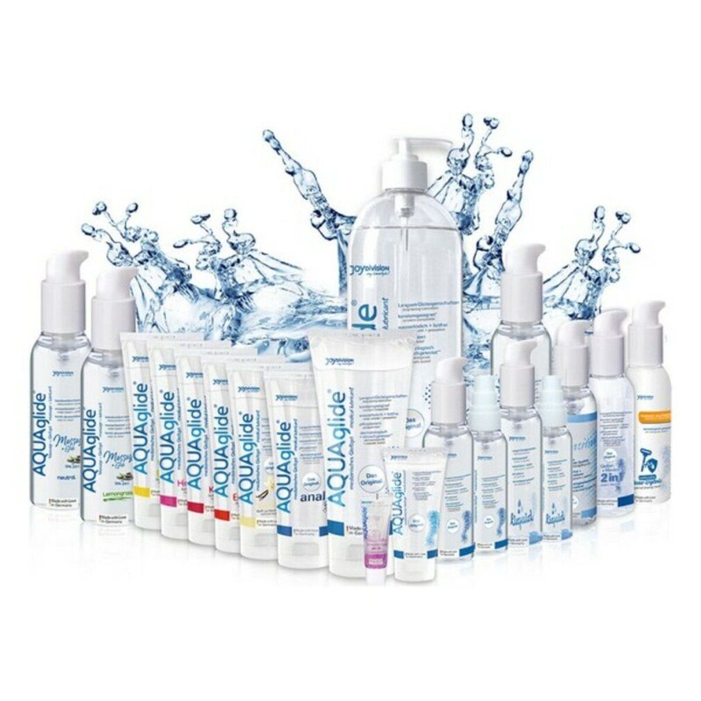 Verschiedene Flaschen und Tuben mit dem Produkt AQUAglide. Unterschiedliche Größen und Ausführungen.