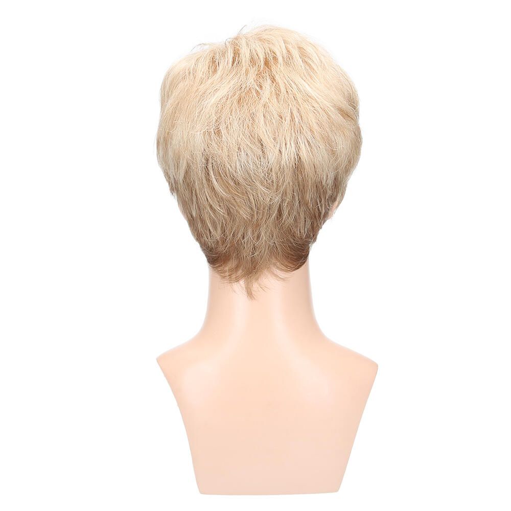 Blonde Perücke auf einem Schaufensterkopf. Kurzer, gestufter Schnitt. Rückansicht.