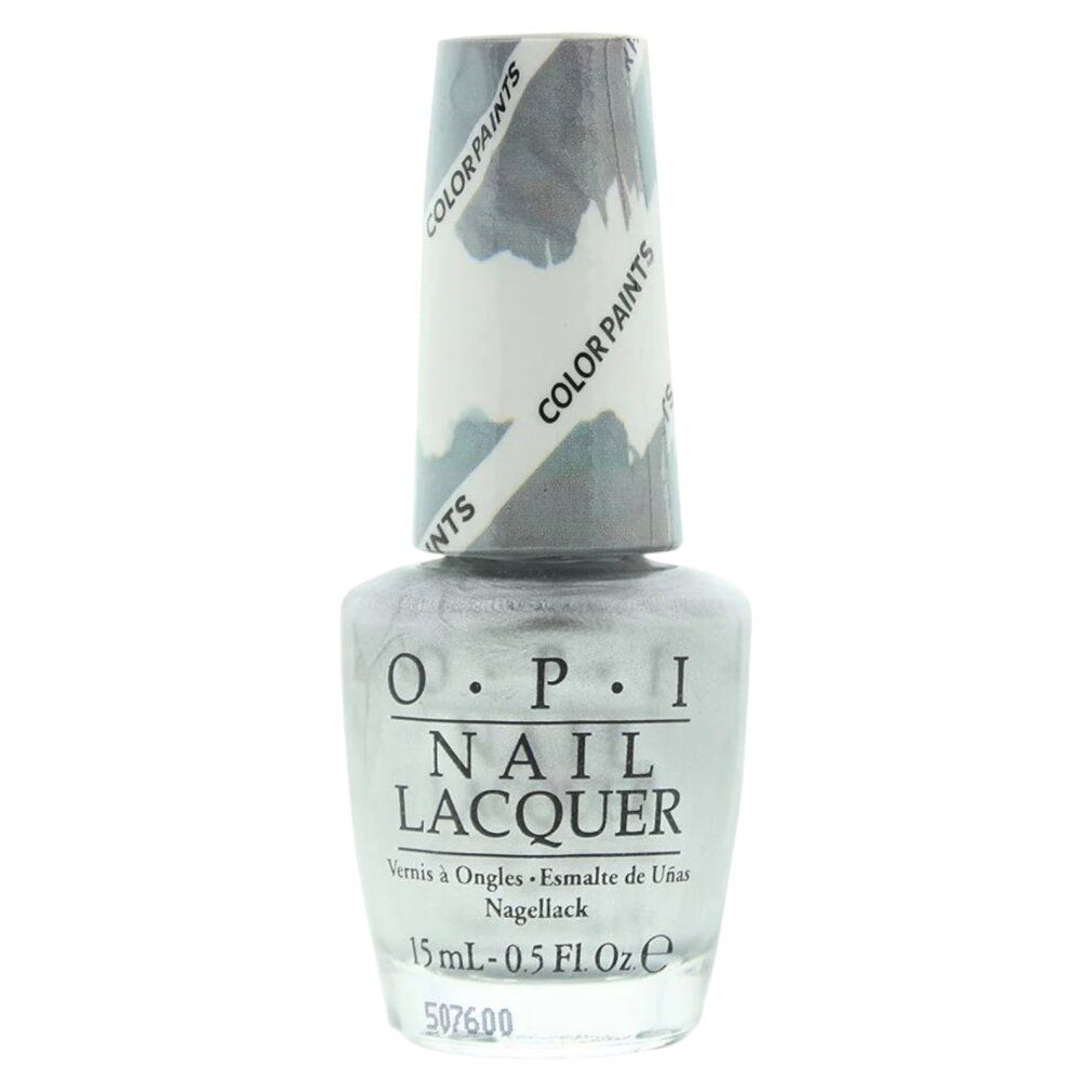 OPI Nagellack in Silber. Glasflasche mit silbernem Lack und weißem Etikett mit grauen Streifen.