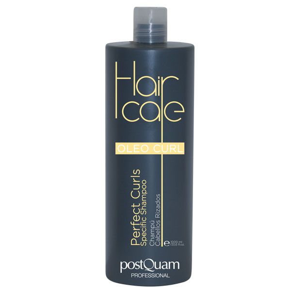 Dunkelgraue Shampoo-Flasche. Aufschrift: Hair Care, Oleo Curl, Perfect Curls Specific Shampoo. Marke: postQuam PROFESSIONAL.