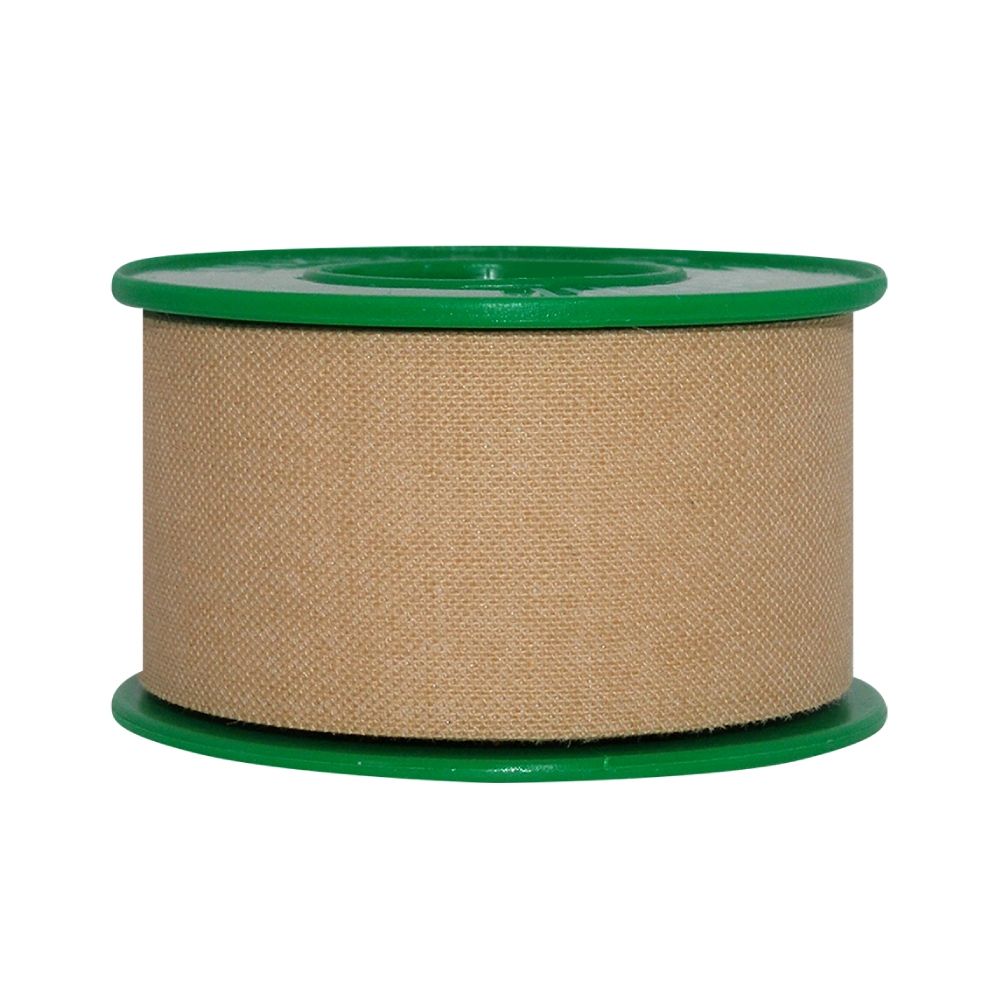Braune Textil-Pflasterrolle auf grünem Spulenkern, 2,5cm x 500cm.